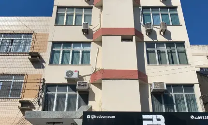Sala comercial com 1 sala para alugar na Rua Conde de Araruama, 139, Centro, Macaé