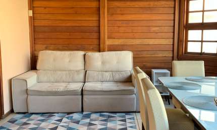 Alugo chale mobiliado Praia Campista 1 qto, sala, coz, banh, area , quintal,
