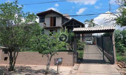 Venda | Casa com 225,00 m², 3 dormitório(s), 5 vaga(s). Encosta do Sol, Estância Velha