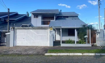 Casa à venda em Novo Hamburgo, Jardim Mauá, com 3 quartos, com 210.38 m²