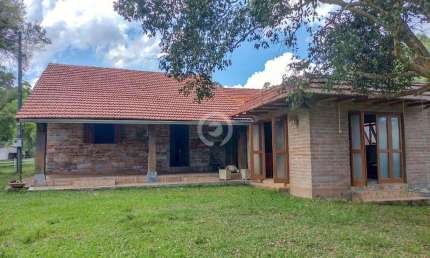 Chácara à venda em Brochier, Centro, com 2 quartos, com 60000 m²