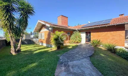 Casa à venda em Novo Hamburgo, Petrópolis, com 3 quartos, com 305.57 m²