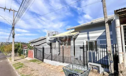 Casa à venda em Campo Bom, Firenze, com 2 quartos, com 80 m²