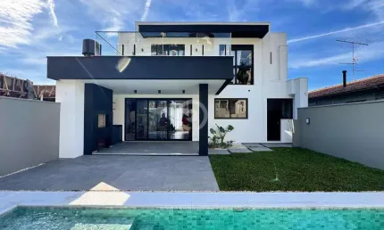 Casa à venda em Novo Hamburgo, Jardim Mauá, com 3 suítes, com 227 m²