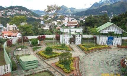 Casa com 7 chalés à venda, 220 m² por R$ 590.000 - Jardim Europa - Teresópolis/RJ