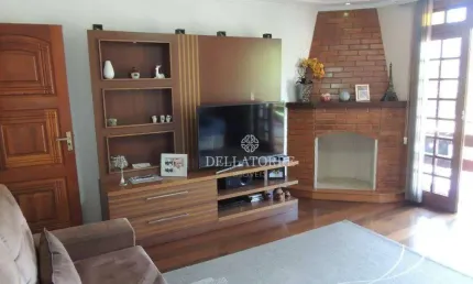 Casa com 3 dormitórios à venda, 218 m² por R$ 590.000,00 - Granja Guarani - Teresópolis/RJ