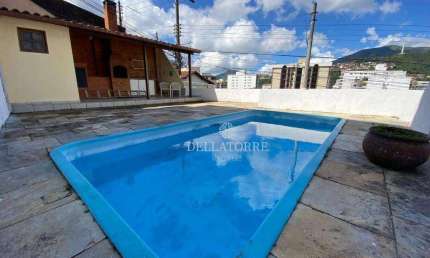 Casa com 5 dormitórios à venda, 287 m² por R$ 1.500.000,00 - Panorama - Teresópolis/RJ
