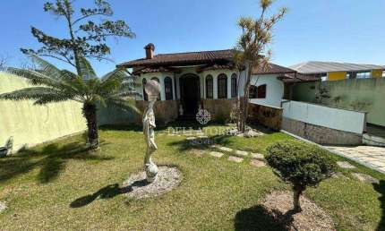 Casa com 3 dormitórios à venda, 284 m² por R$ 1.090.000,00 - Fazendinha - Teresópolis/RJ
