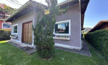 Casa com 4 dormitórios à venda, 213 m² por R$ 849.000,00 - Vargem Grande - Teresópolis/RJ