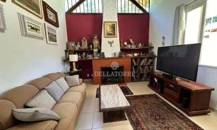 Casa com 3 dormitórios à venda, 144 m² por R$ 800.000,00 - Carlos Guinle - Teresópolis/RJ