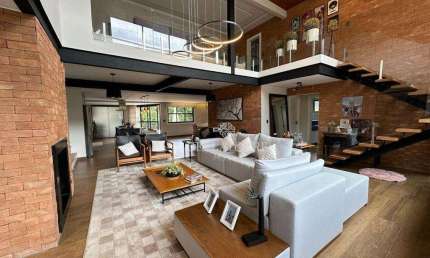 Casa com 4 dormitórios à venda, 358 m² por R$ 2.400.000,00 - Iucas - Teresópolis/RJ