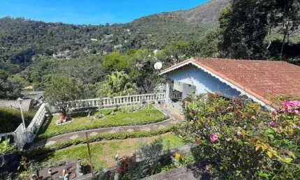 Casa com 2 dormitórios à venda, 70 m² por R$ 360.000,00 - Caleme - Teresópolis/RJ