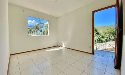 Casa com 2 dormitórios à venda, 67 m² por R$ 500.000,00 - Albuquerque - Teresópolis/RJ