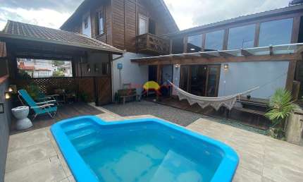 Casa com 3 quartos à venda no Floresta, Joinville 
