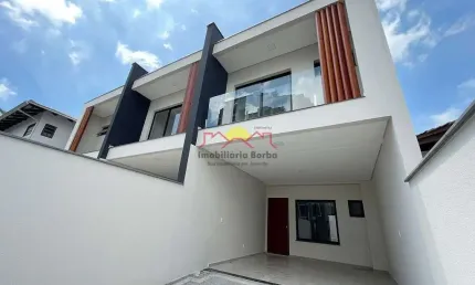 Casa com 3 quartos à venda no Saguaçu, Joinville 