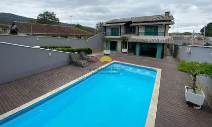 Casa com 4 quartos à venda no Bom Retiro, Joinville 