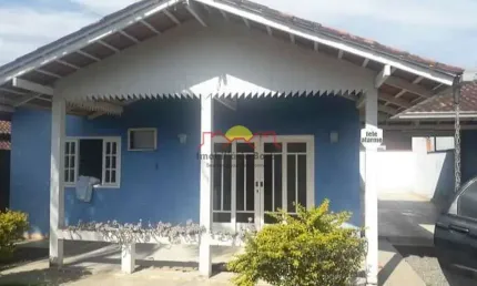 Casa com 3 quartos à venda no Petrópolis, Joinville 