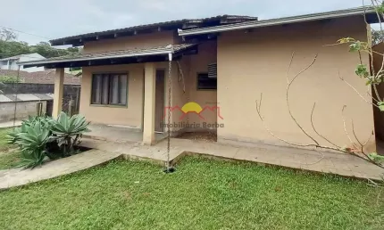 Casa com 4 quartos à venda no São Marcos, Joinville 