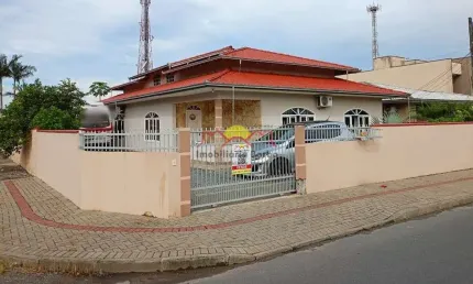 Casa com 4 quartos à venda no Aventureiro, Joinville 