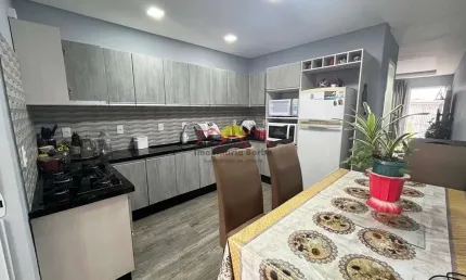 Casa com 2 quartos à venda no Petrópolis, Joinville 