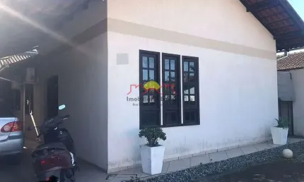 Casa com 3 quartos à venda no Adhemar Garcia, Joinville 