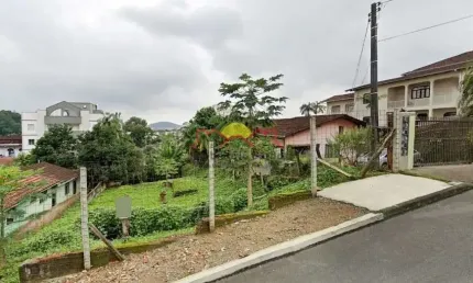 Terreno à venda no Saguaçu, Joinville 