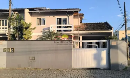 Casa com 4 quartos à venda no Floresta, Joinville 