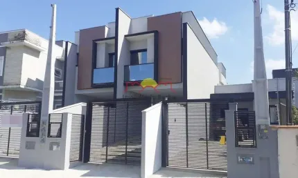 Casa com 3 quartos à venda no Saguaçu, Joinville 