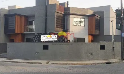 Casa com 3 quartos à venda no Petrópolis, Joinville 