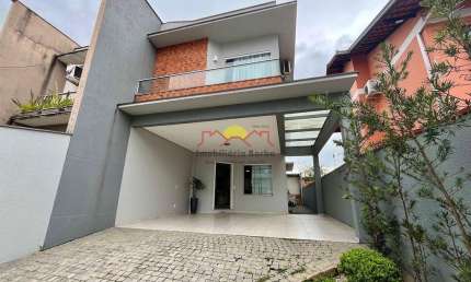Casa com 3 quartos à venda no Iririú, Joinville 