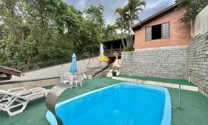 Casa com 4 quartos à venda no Floresta, Joinville 