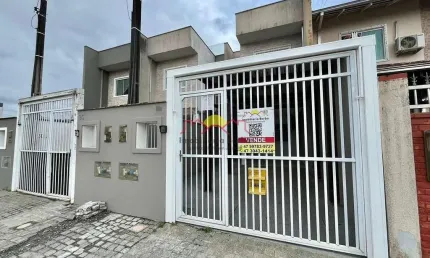 Casa com 3 quartos à venda no Petrópolis, Joinville 