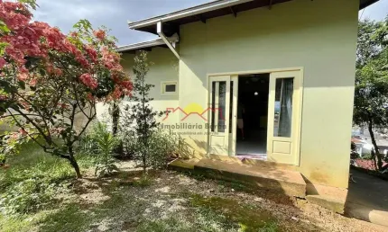 Casa com 9 quartos à venda no Guanabara, Joinville 