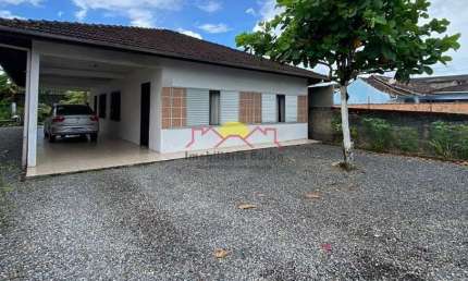 Casa com 3 quartos à venda no Centro, Araquari 