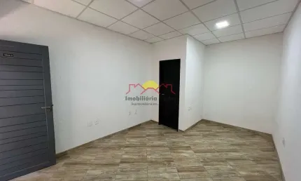 Sala comercial para alugar no Anita Garibaldi, Joinville 