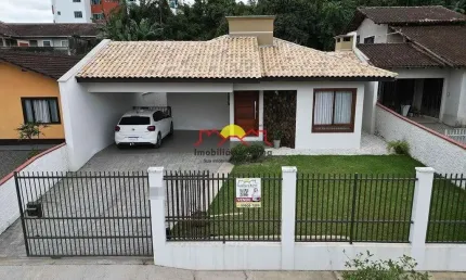 Casa com 3 quartos à venda no Floresta, Joinville 