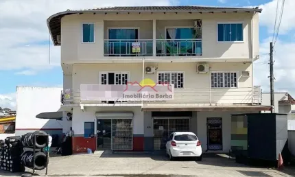 Casa comercial à venda no Boehmerwald, Joinville 