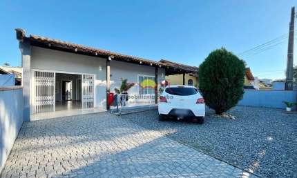 Casa com 3 quartos à venda no Petrópolis, Joinville 