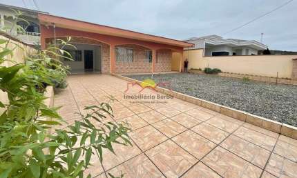 Casa com 3 quartos para alugar no João Costa, Joinville 