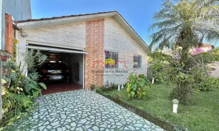 Casa com 4 quartos à venda no Adhemar Garcia, Joinville 