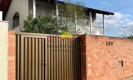 Casa com 4 quartos para alugar no Boehmerwald, Joinville 