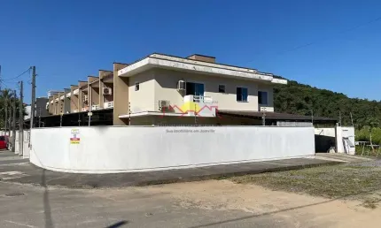 Casa com 3 quartos à venda no Nova Brasília, Joinville 
