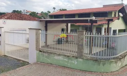Casa com 3 quartos à venda no Floresta, Joinville 