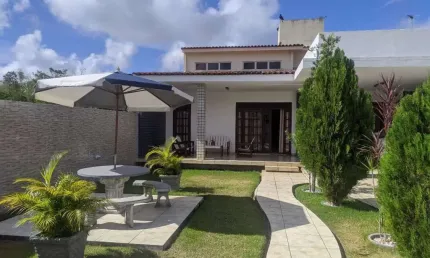 Casa com 4 quartos à venda na Rua Doutor Albert Bruce Sabin, Jardim Petrópolis, Maceió