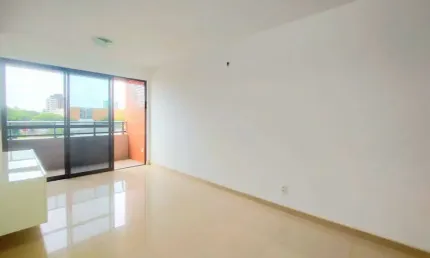 Apartamento com 3 dormitórios sendo 1 suíte no Bairro do Farol - 78m²