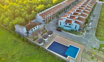 Casa Duplex com 2 dormitórios em Condomínio Fechado - Marechal Deodoro (65m²)