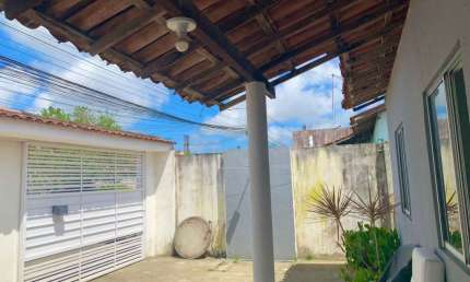 Casa em Condomínio Fechado no Benedito Bentes com 3 dormitórios - 79m²