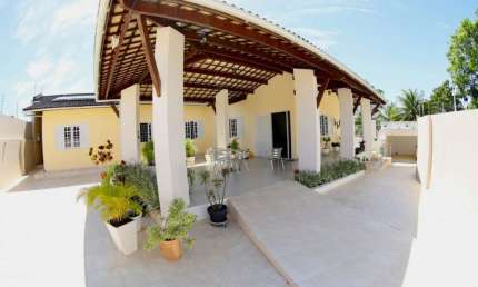 Casa de Alto Padrão com 5 dormitórios sendo 3 suítes no Bairro do Jardim Petrópolis - 1.200m²