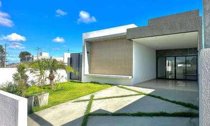 Casa com 2 dormitórios sendo 1 suíte em condomínio fechado - Marechal Deodoro / 200m²