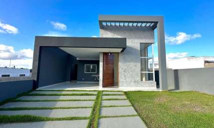 Casa em Condomínio Fechado com 3 dormitórios sendo 1 suíte e 1 suíte reversível - 100m²